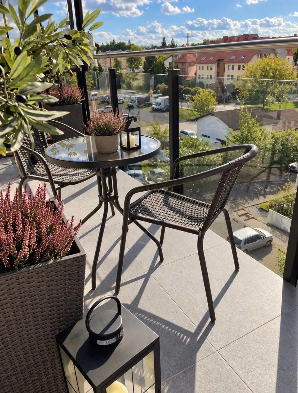Balkon z widokiem w Apartamencie Staroszkolna